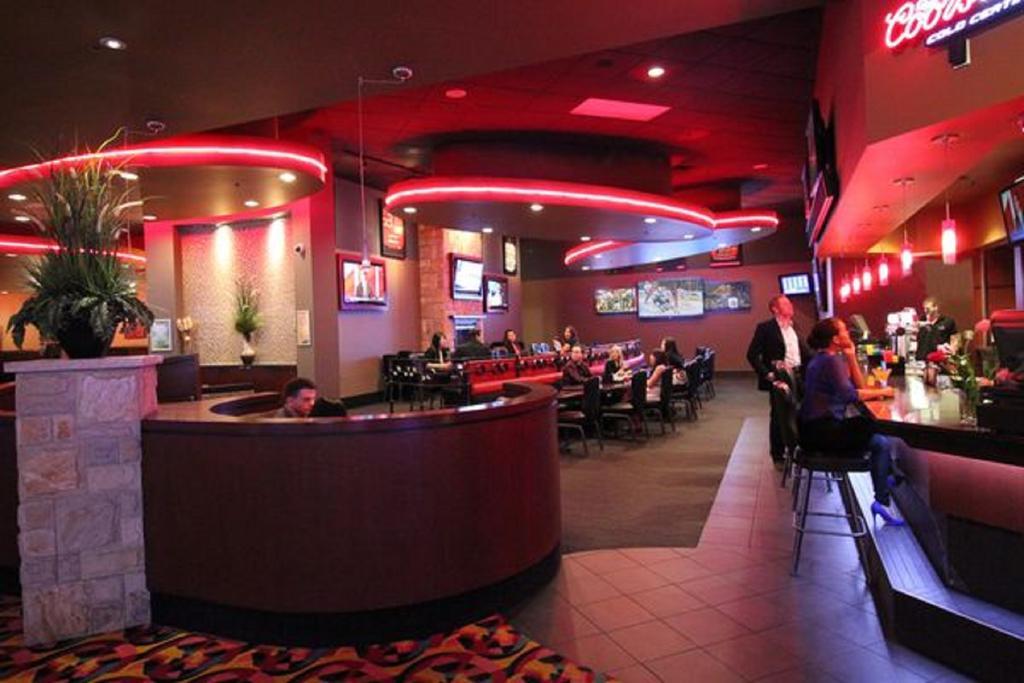 Century Casino & Hotel Edmonton Extérieur photo